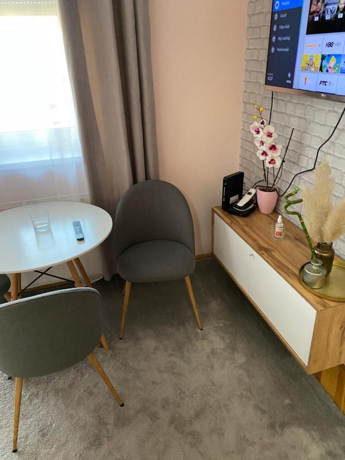 Apartment Cactus 021 Нови Сад Екстериор снимка