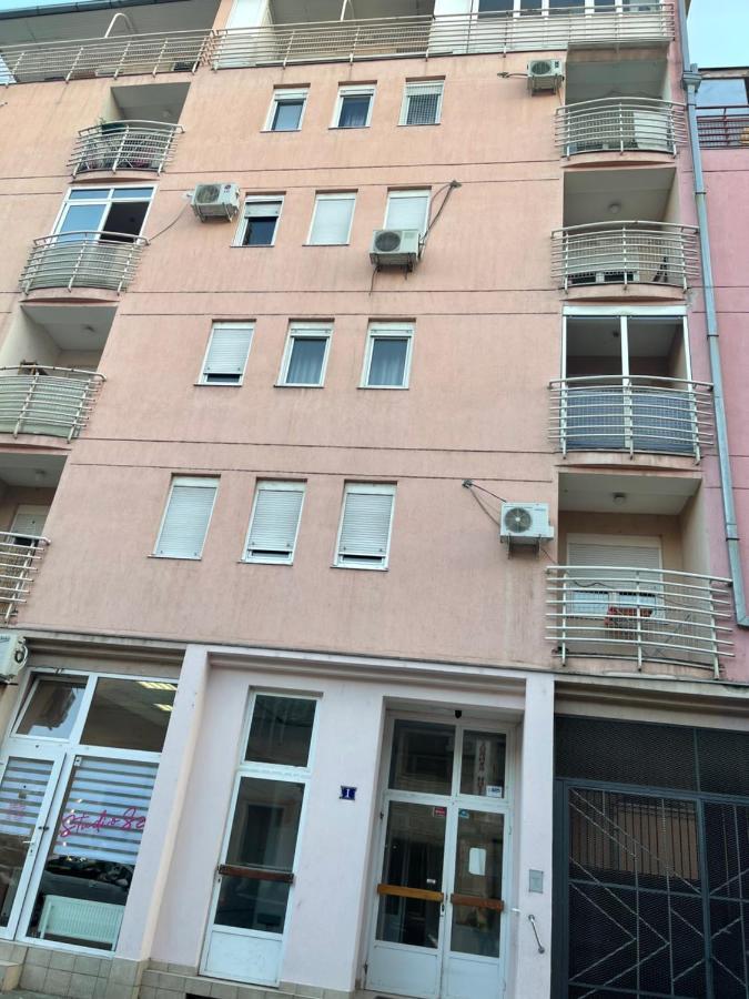 Apartment Cactus 021 Нови Сад Екстериор снимка